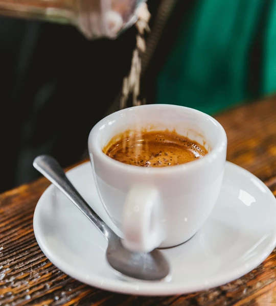 Hopelijk aardbeving moederlijk Espresso: dé Italiaanse koffie | Douwe Egberts Zakelijk