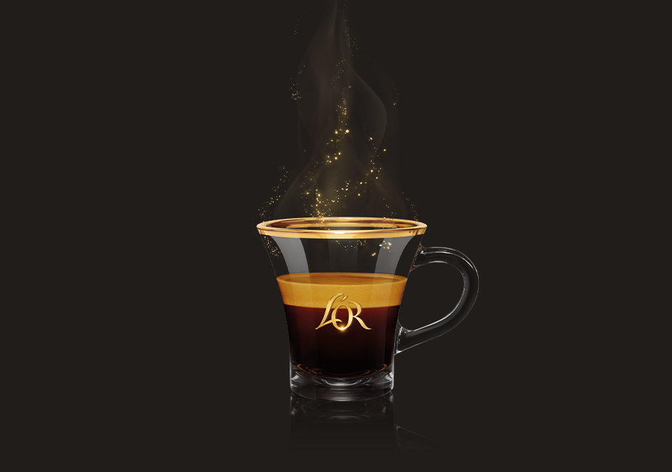 Een ristretto in een glazen L'OR kopje